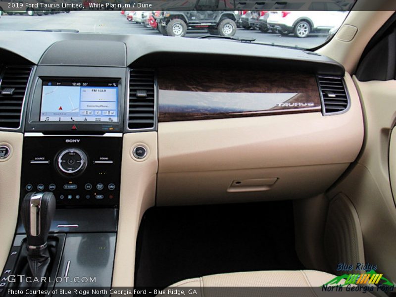White Platinum / Dune 2019 Ford Taurus Limited
