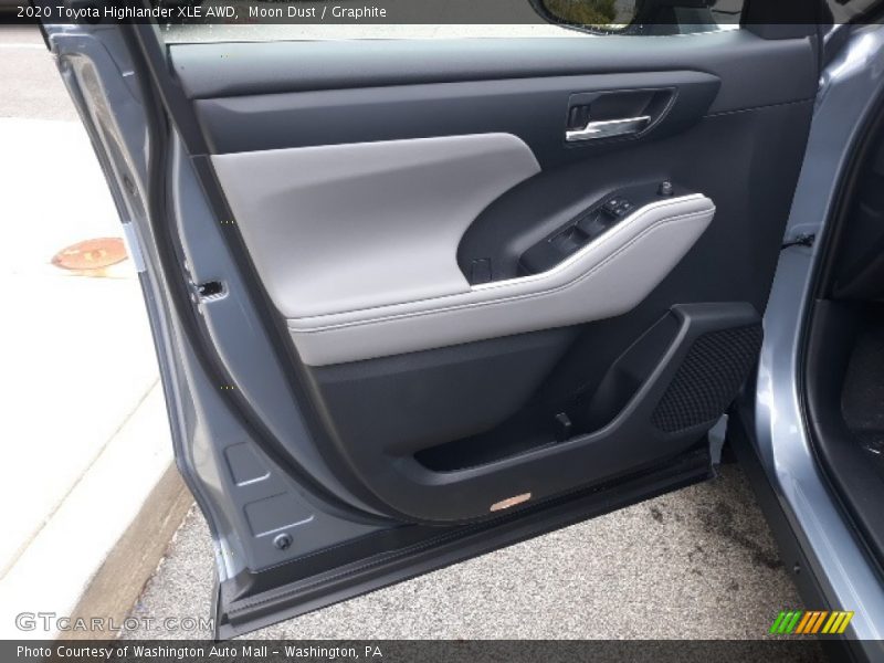 Moon Dust / Graphite 2020 Toyota Highlander XLE AWD
