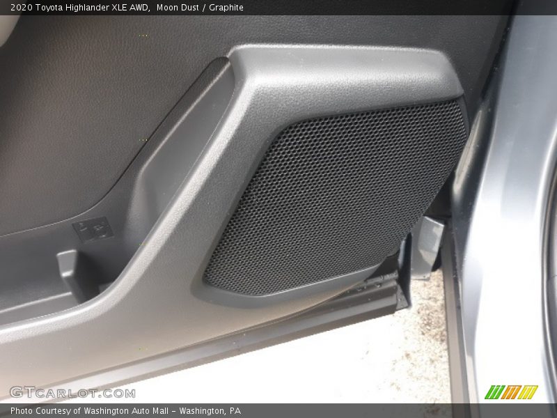 Moon Dust / Graphite 2020 Toyota Highlander XLE AWD