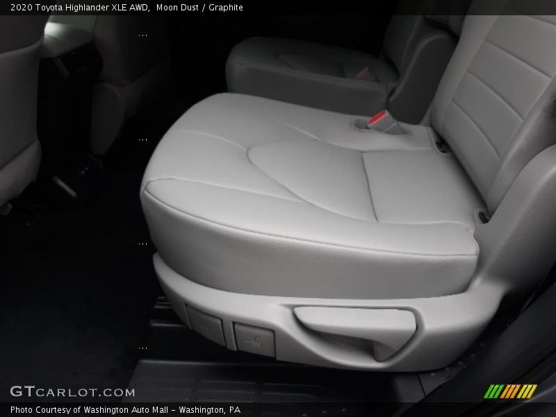 Moon Dust / Graphite 2020 Toyota Highlander XLE AWD