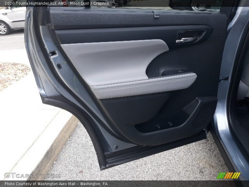 Moon Dust / Graphite 2020 Toyota Highlander XLE AWD