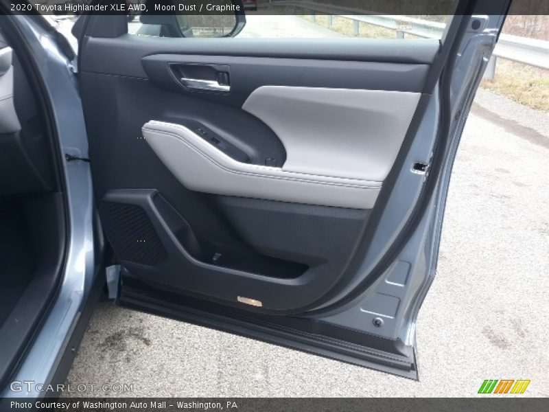 Moon Dust / Graphite 2020 Toyota Highlander XLE AWD