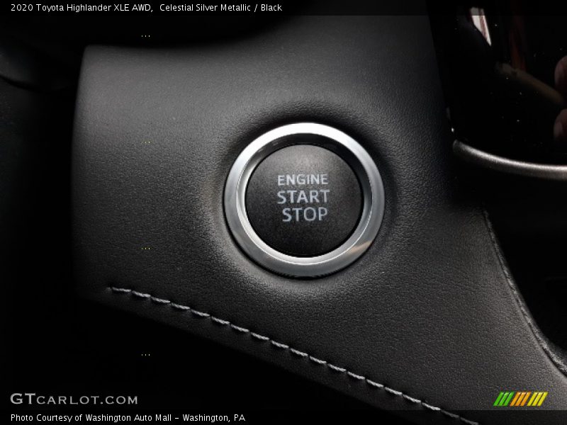 Celestial Silver Metallic / Black 2020 Toyota Highlander XLE AWD