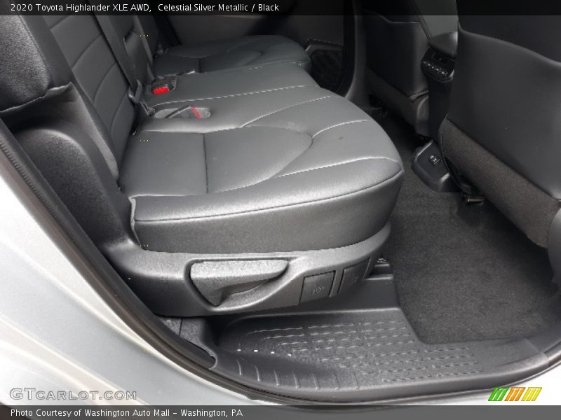 Celestial Silver Metallic / Black 2020 Toyota Highlander XLE AWD