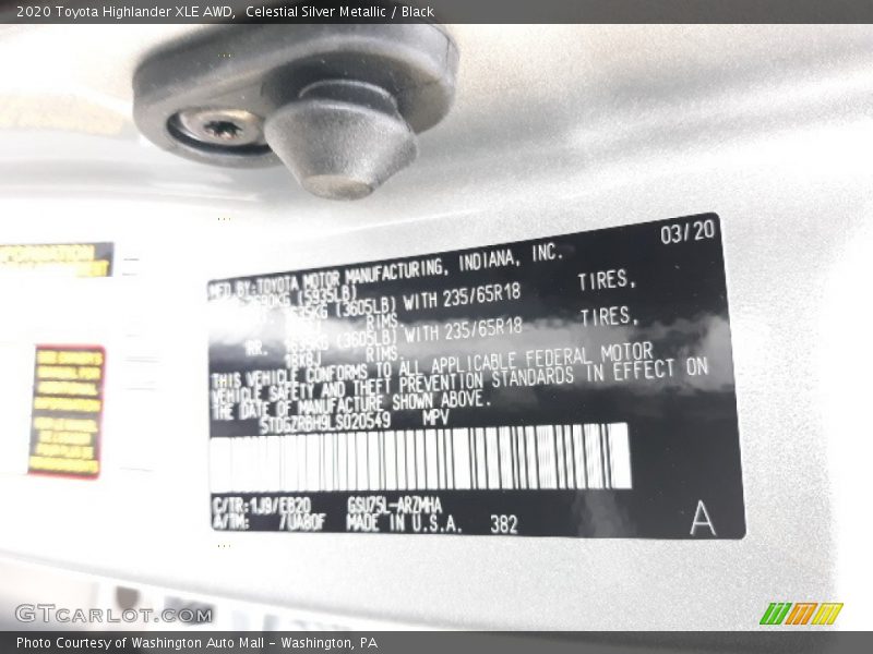 Celestial Silver Metallic / Black 2020 Toyota Highlander XLE AWD