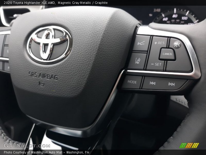 Magnetic Gray Metallic / Graphite 2020 Toyota Highlander XLE AWD