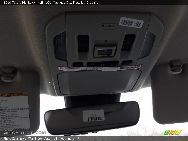 Magnetic Gray Metallic / Graphite 2020 Toyota Highlander XLE AWD