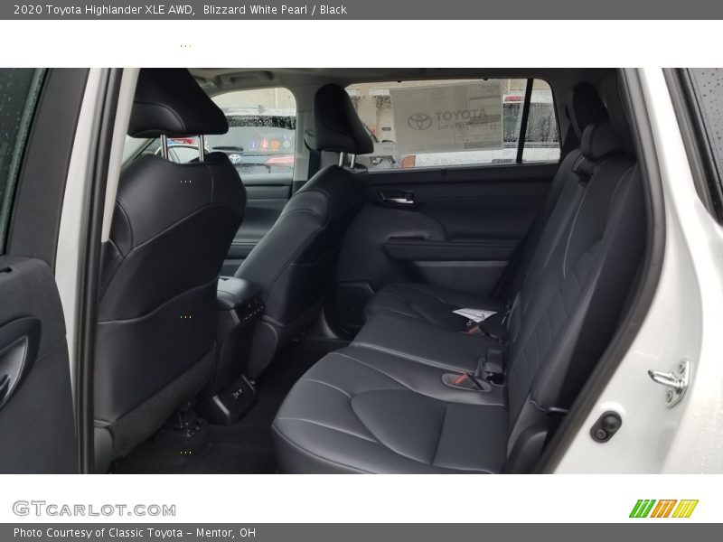 Blizzard White Pearl / Black 2020 Toyota Highlander XLE AWD