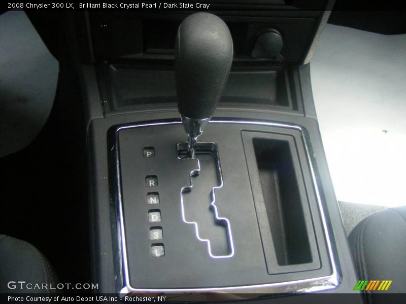 Brilliant Black Crystal Pearl / Dark Slate Gray 2008 Chrysler 300 LX