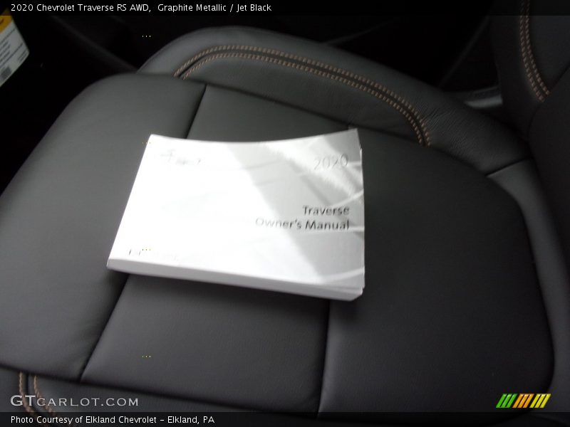 Graphite Metallic / Jet Black 2020 Chevrolet Traverse RS AWD