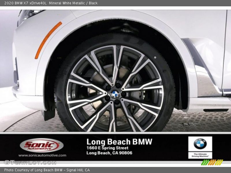 Mineral White Metallic / Black 2020 BMW X7 xDrive40i