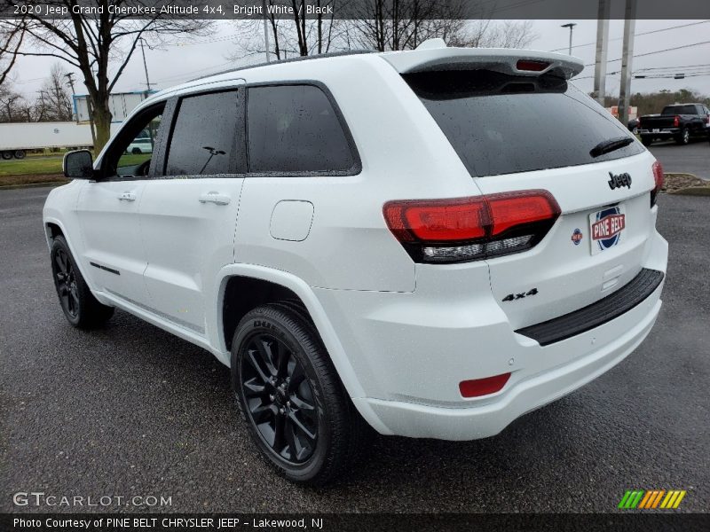 Bright White / Black 2020 Jeep Grand Cherokee Altitude 4x4