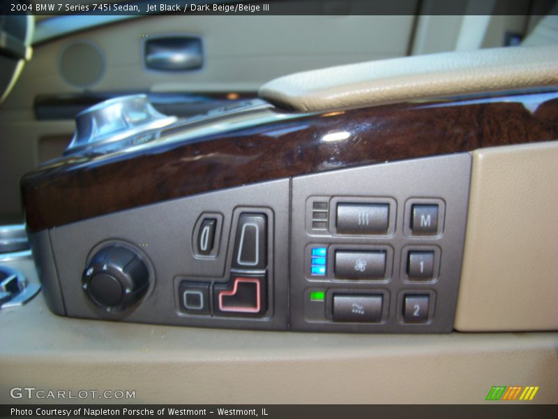 Jet Black / Dark Beige/Beige III 2004 BMW 7 Series 745i Sedan