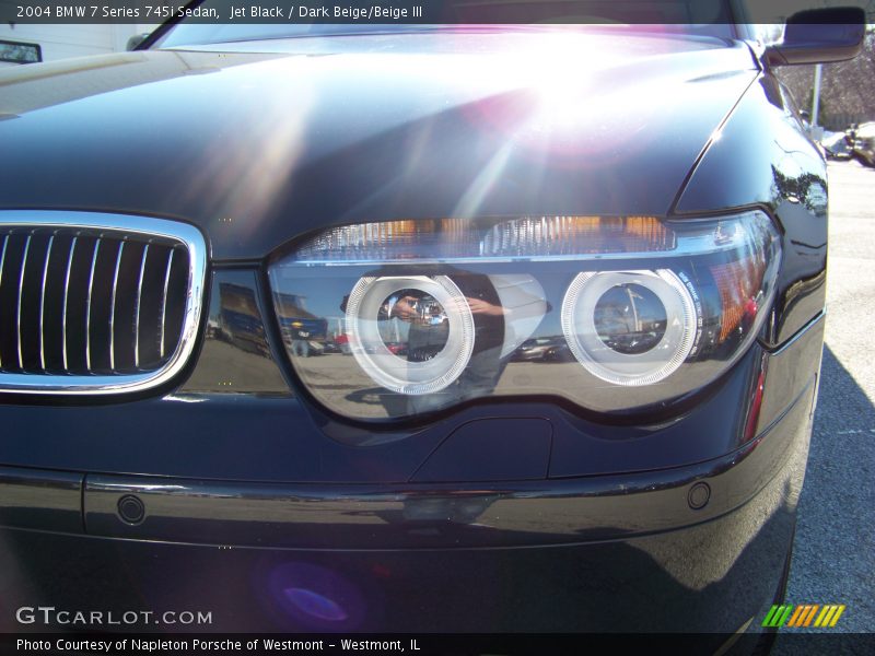 Jet Black / Dark Beige/Beige III 2004 BMW 7 Series 745i Sedan