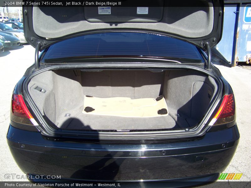 Jet Black / Dark Beige/Beige III 2004 BMW 7 Series 745i Sedan