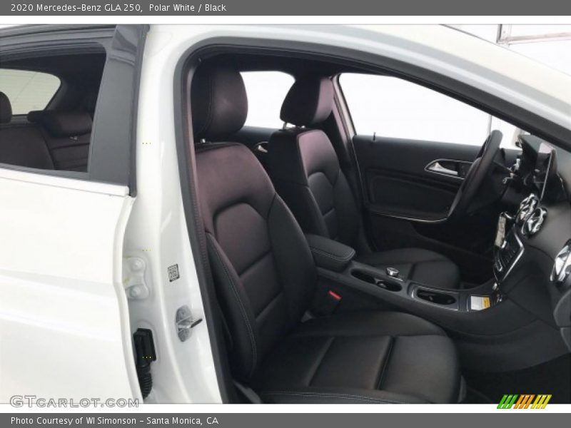 Polar White / Black 2020 Mercedes-Benz GLA 250