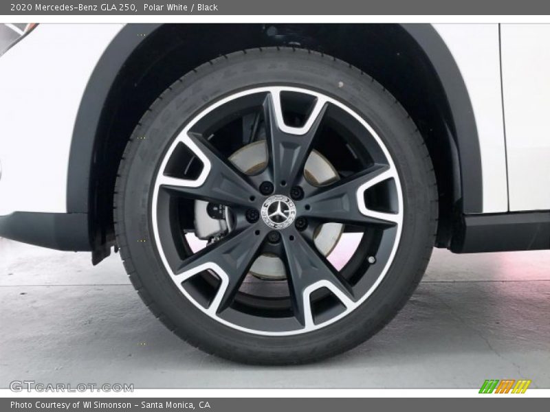 Polar White / Black 2020 Mercedes-Benz GLA 250