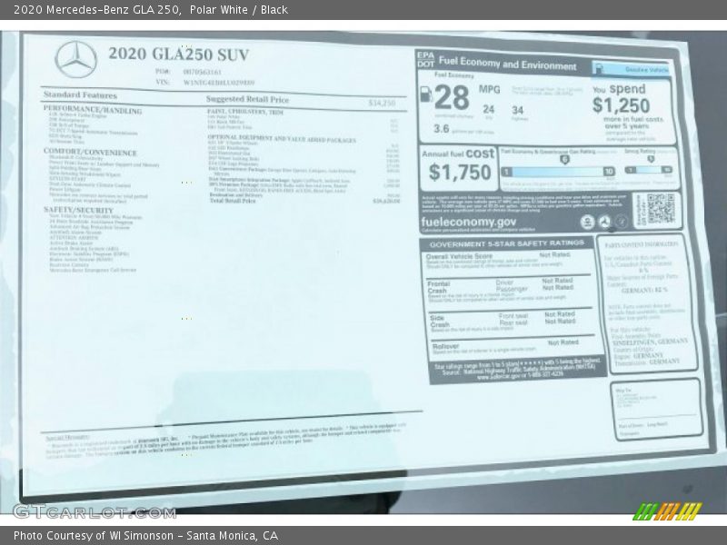 Polar White / Black 2020 Mercedes-Benz GLA 250