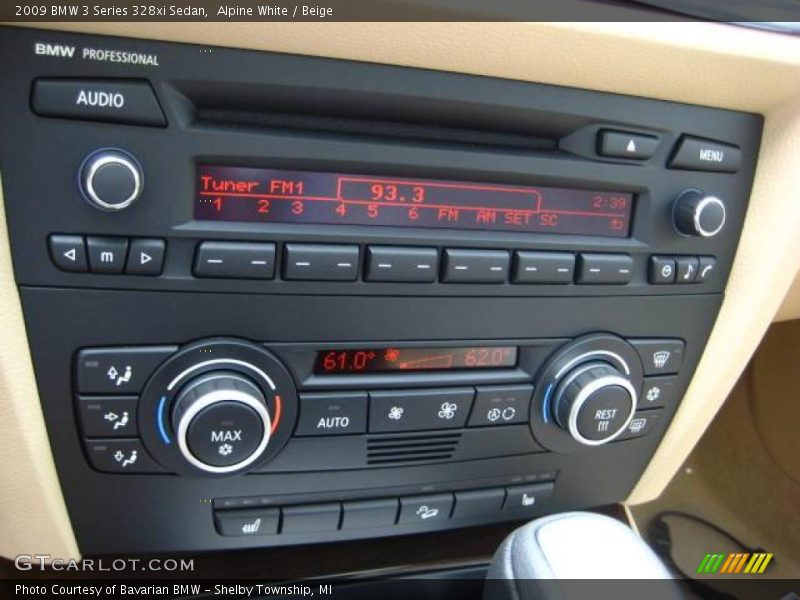 Alpine White / Beige 2009 BMW 3 Series 328xi Sedan