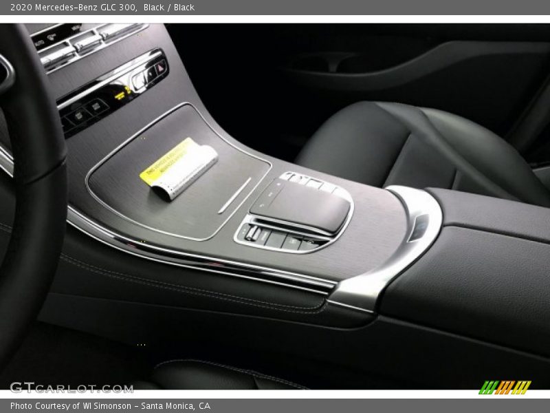 Black / Black 2020 Mercedes-Benz GLC 300