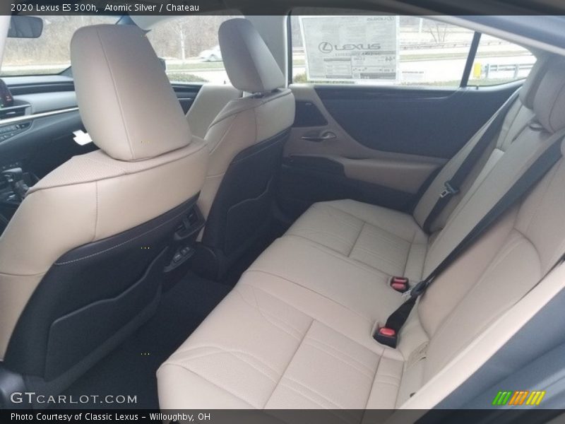 Atomic Silver / Chateau 2020 Lexus ES 300h