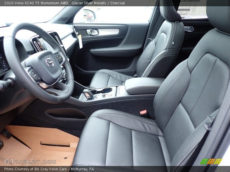 Front Seat of 2020 XC40 T5 Momentum AWD