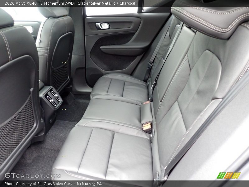 Glacier Silver Metallic / Charcoal 2020 Volvo XC40 T5 Momentum AWD
