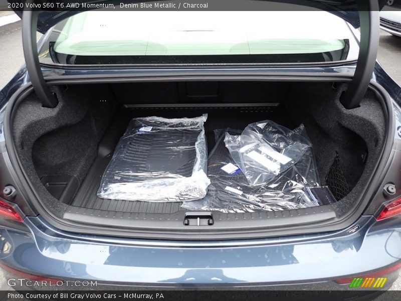  2020 S60 T6 AWD Momentum Trunk
