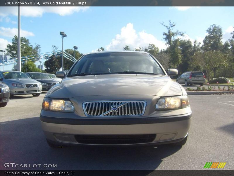 Ash Gold Metallic / Taupe 2004 Volvo V70 2.4