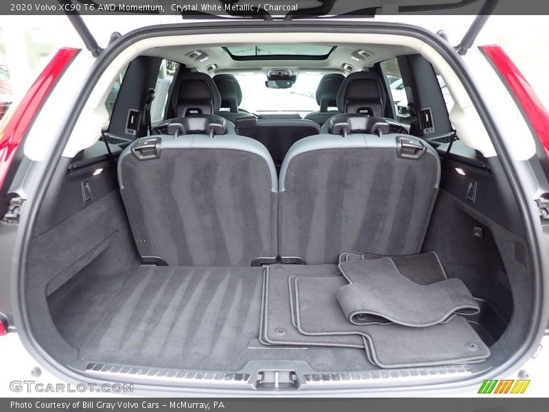  2020 XC90 T6 AWD Momentum Trunk