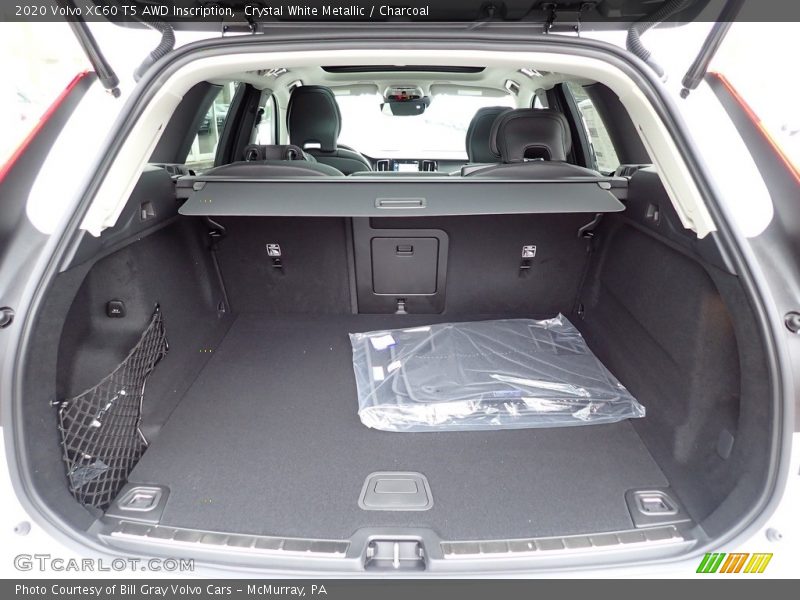  2020 XC60 T5 AWD Inscription Trunk