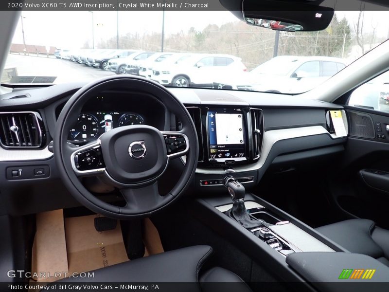 Dashboard of 2020 XC60 T5 AWD Inscription