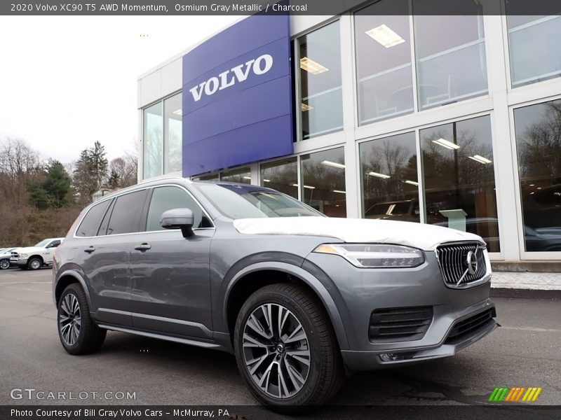 Front 3/4 View of 2020 XC90 T5 AWD Momentum