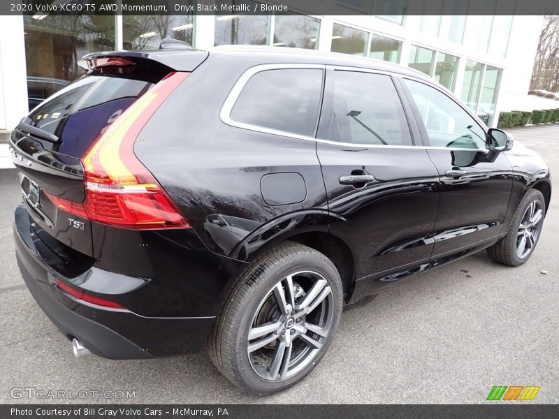 Onyx Black Metallic / Blonde 2020 Volvo XC60 T5 AWD Momentum