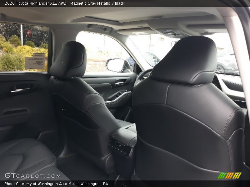 Magnetic Gray Metallic / Black 2020 Toyota Highlander XLE AWD