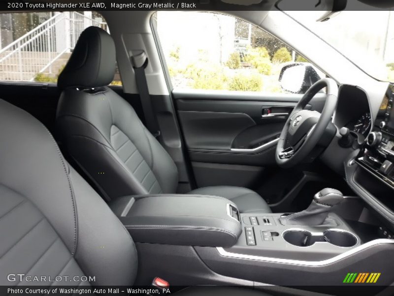 Magnetic Gray Metallic / Black 2020 Toyota Highlander XLE AWD