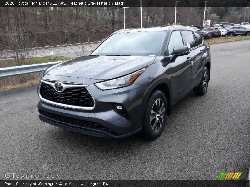Magnetic Gray Metallic / Black 2020 Toyota Highlander XLE AWD