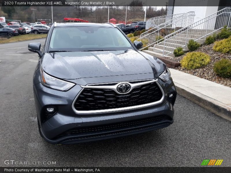 Magnetic Gray Metallic / Black 2020 Toyota Highlander XLE AWD