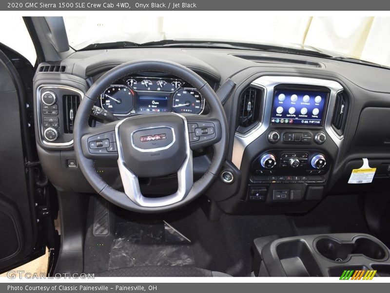 Onyx Black / Jet Black 2020 GMC Sierra 1500 SLE Crew Cab 4WD