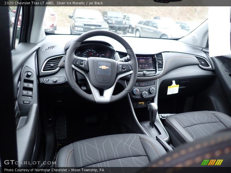 Silver Ice Metallic / Jet Black 2020 Chevrolet Trax LT AWD