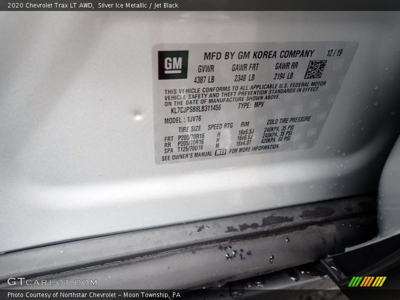 Silver Ice Metallic / Jet Black 2020 Chevrolet Trax LT AWD