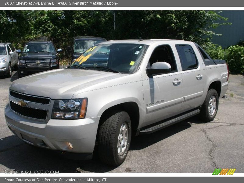 Silver Birch Metallic / Ebony 2007 Chevrolet Avalanche LT 4WD