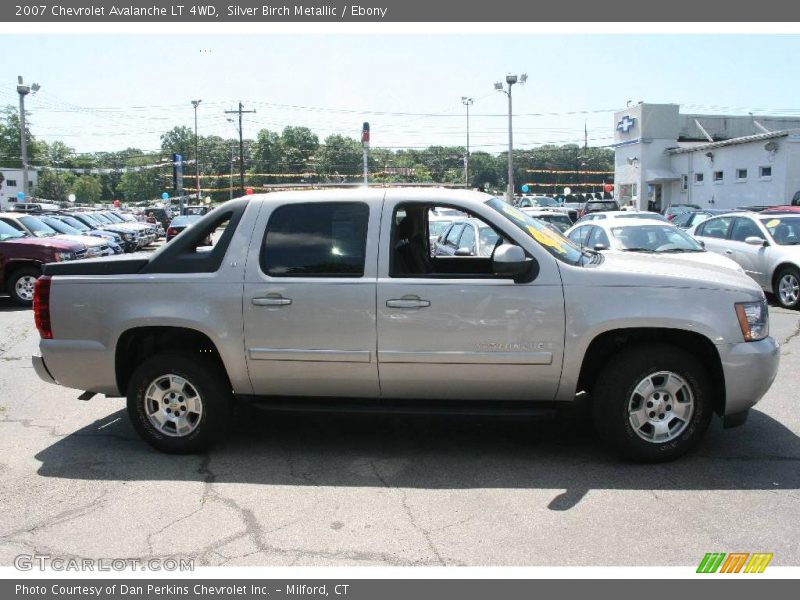 Silver Birch Metallic / Ebony 2007 Chevrolet Avalanche LT 4WD