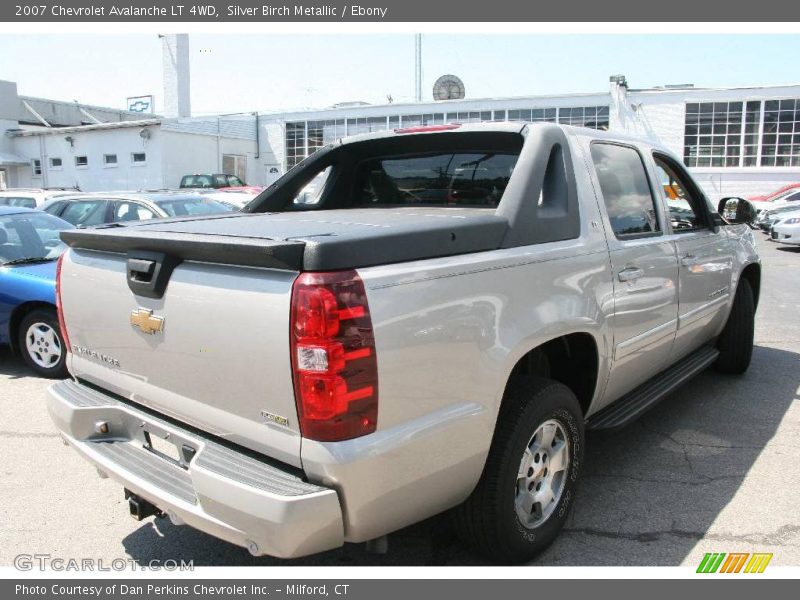 Silver Birch Metallic / Ebony 2007 Chevrolet Avalanche LT 4WD
