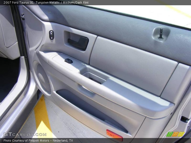 Tungsten Metallic / Medium/Dark Flint 2007 Ford Taurus SE