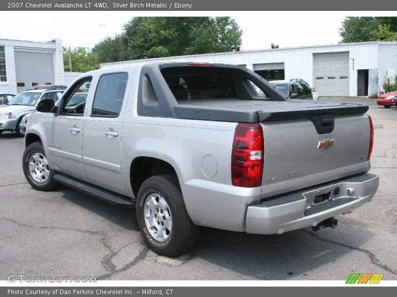 Silver Birch Metallic / Ebony 2007 Chevrolet Avalanche LT 4WD