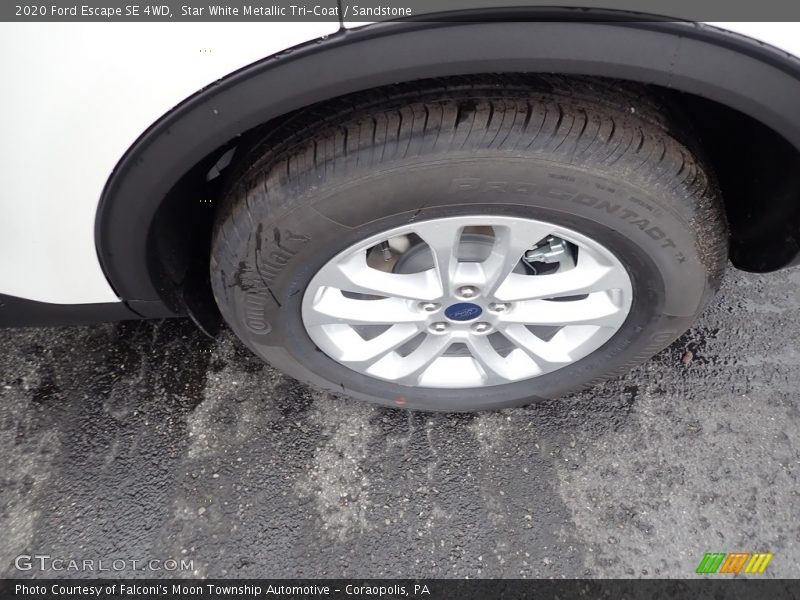 Star White Metallic Tri-Coat / Sandstone 2020 Ford Escape SE 4WD