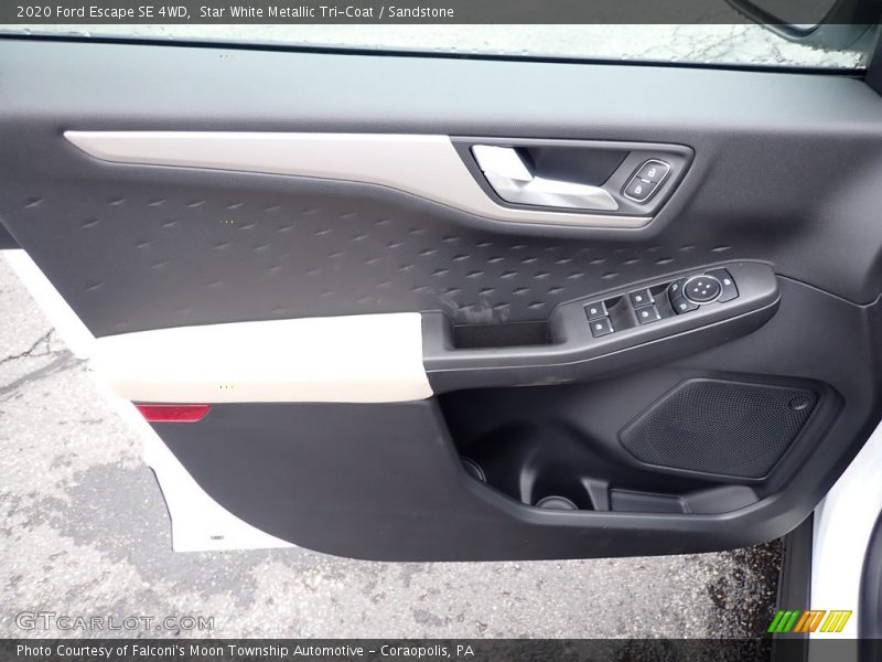 Star White Metallic Tri-Coat / Sandstone 2020 Ford Escape SE 4WD