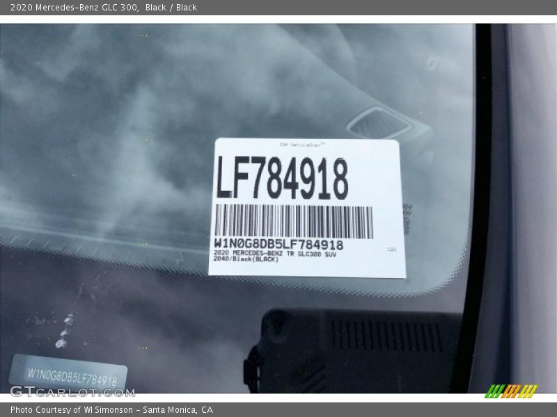 Black / Black 2020 Mercedes-Benz GLC 300