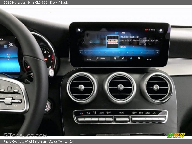 Black / Black 2020 Mercedes-Benz GLC 300